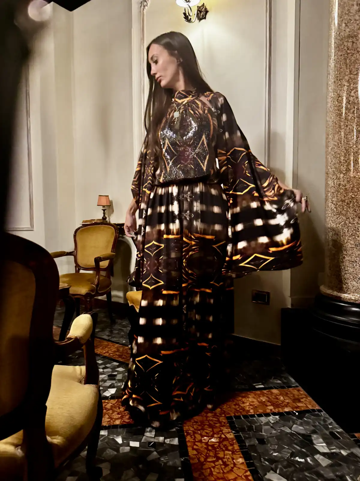 Bottiglia astratta blu - oro 