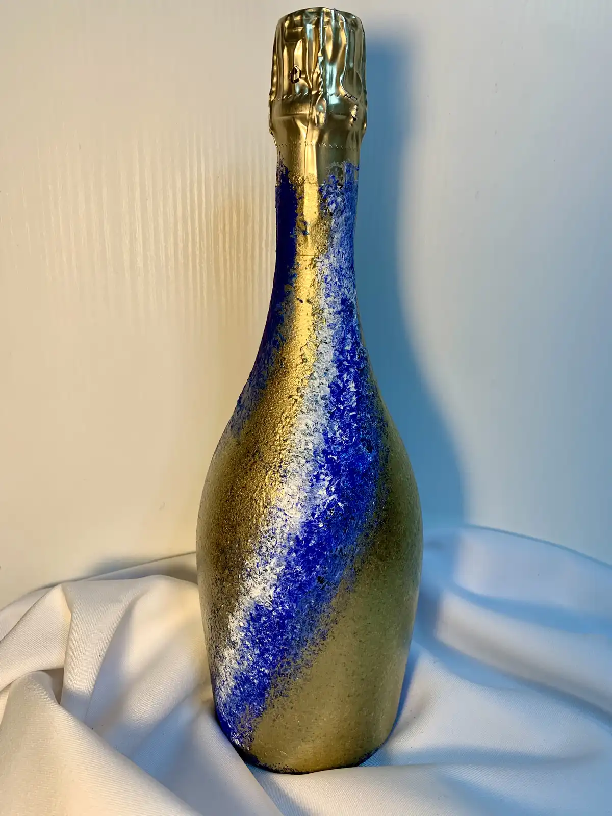 Bottiglia astratta blu - oro 