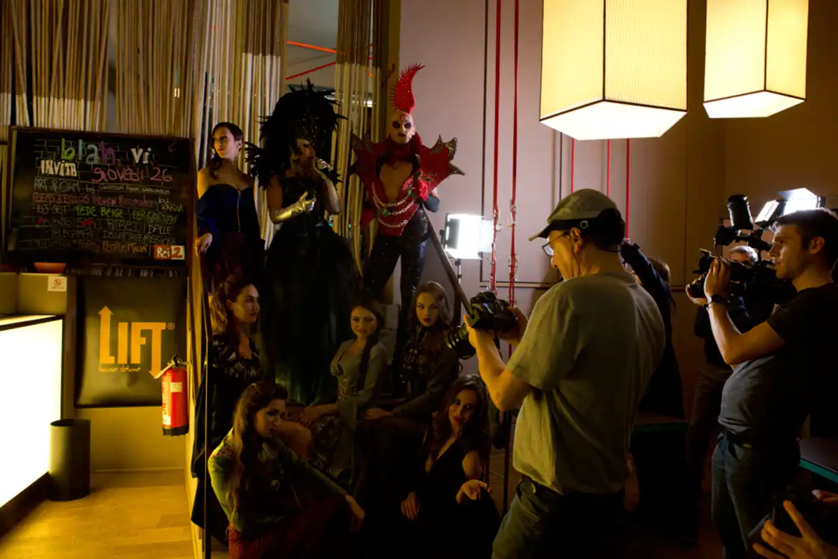 Bottiglia astratta blu - oro 